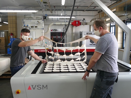 汉诺威地区的社区口罩生产