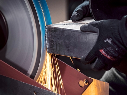 世界首款 Actirox 现在也可用作固定式设备的砂带